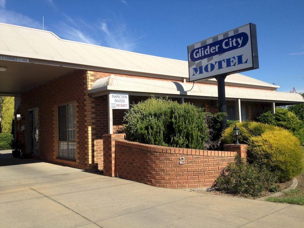 Glider City Motel Беналла Экстерьер фото