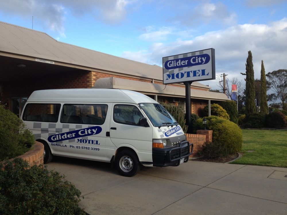 Glider City Motel Беналла Экстерьер фото