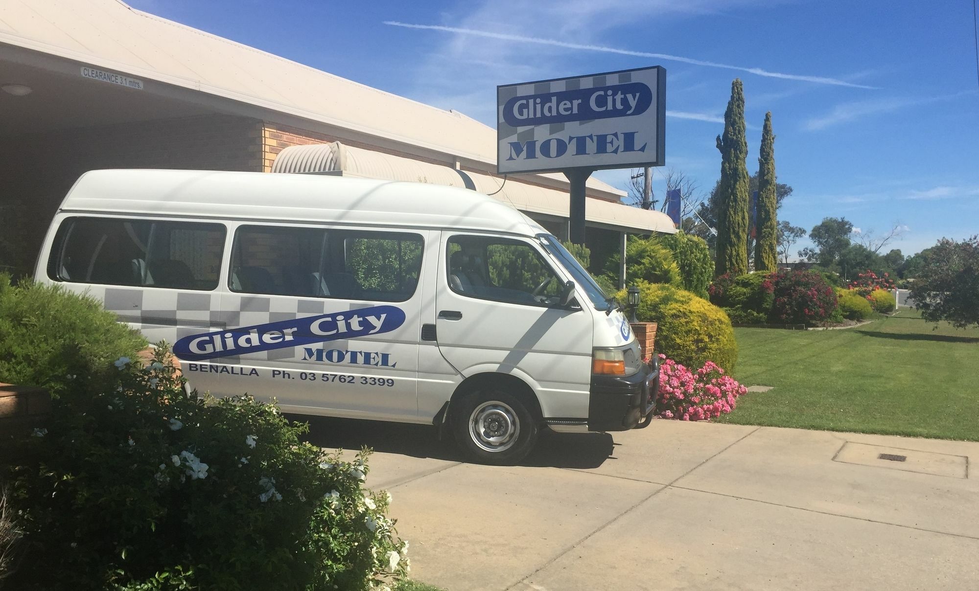 Glider City Motel Беналла Экстерьер фото