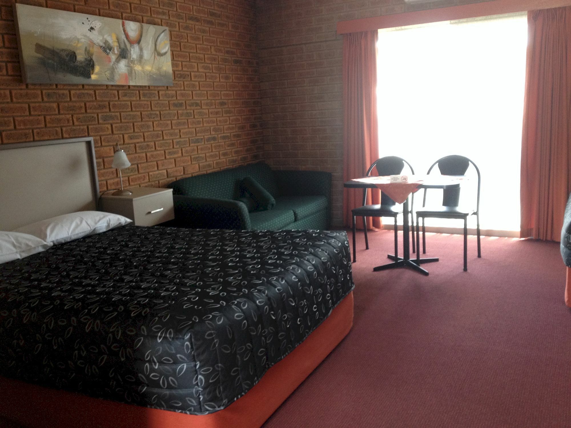 Glider City Motel Беналла Экстерьер фото